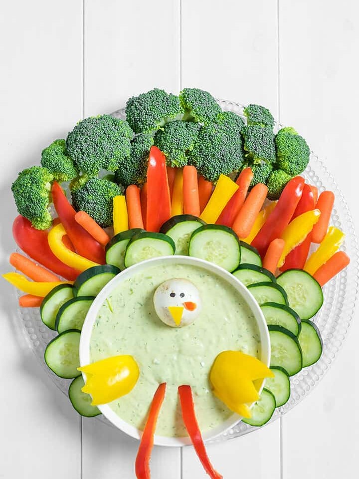 Veggie platter shaped in a turkey with vegan dip