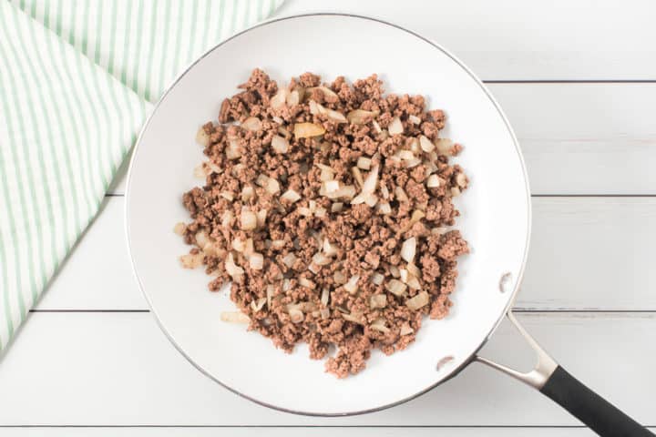 Pan with ground beef, onions 