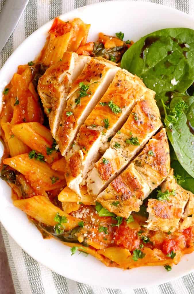 Plate of chicken and penne 