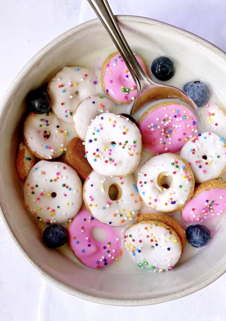donut creal in bowl 
