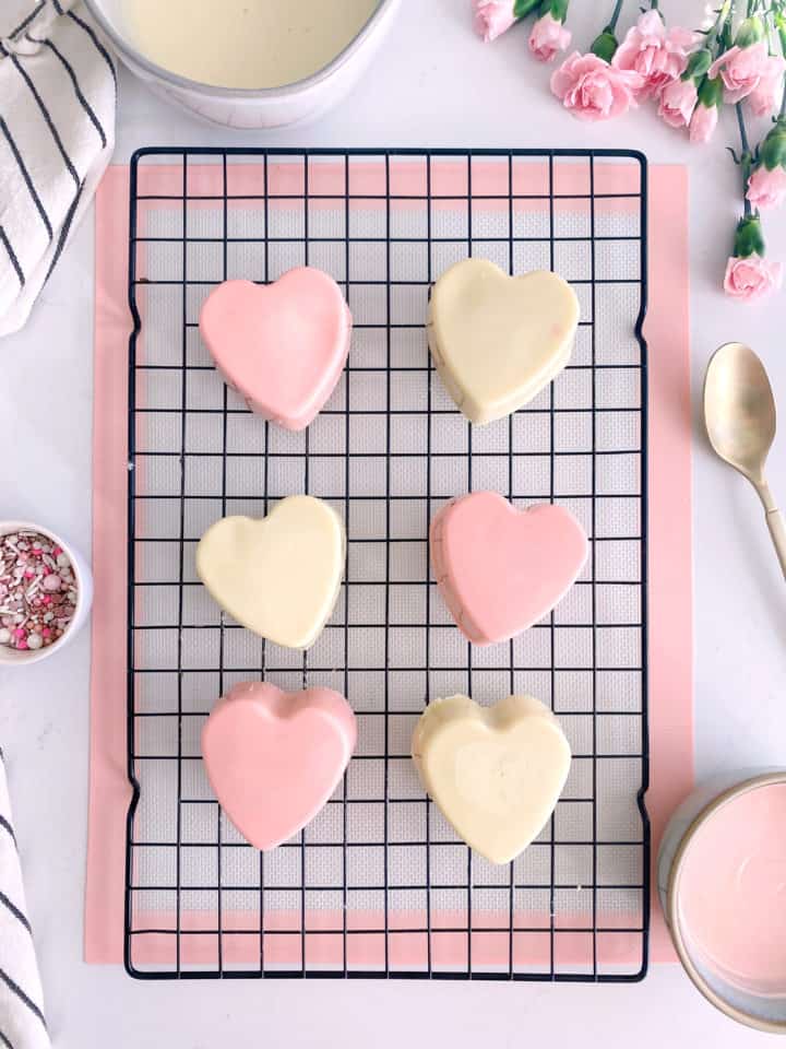 wire rack with heart chocolate bombs 