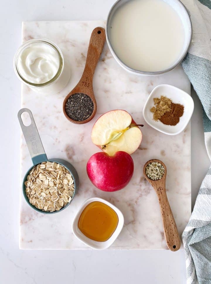 ingredients for apple pie overnight oats 