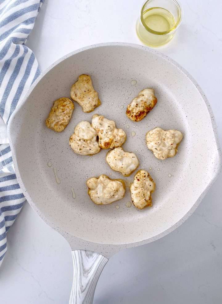 nuggets in a pan 
