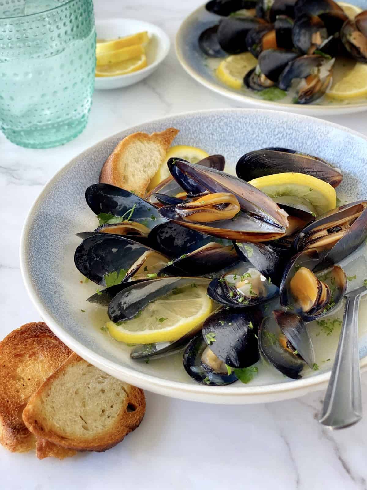 black mussels in a bowl 
