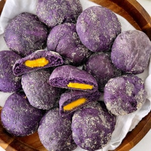 ube pandesal with filling