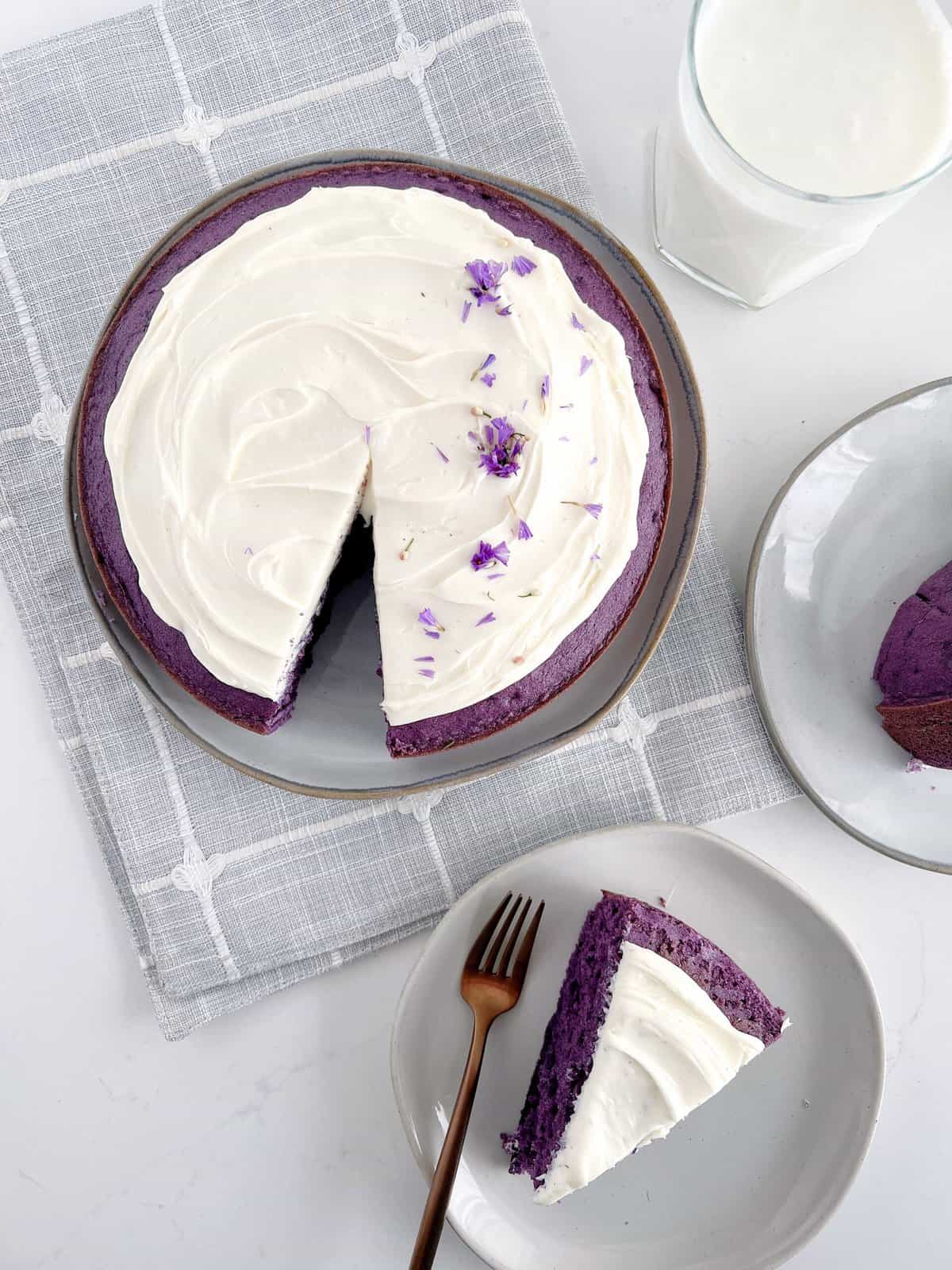 cake with cake slice 